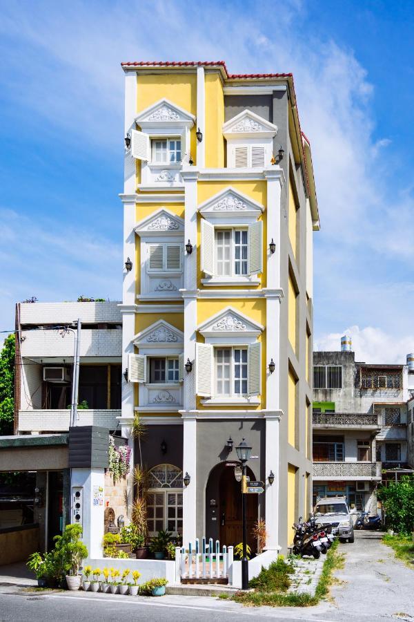 花蓮花漾夏卡爾民宿-無人民宿自助入住-包棟可烤肉可麻將 Kota Hualien Bagian luar foto
